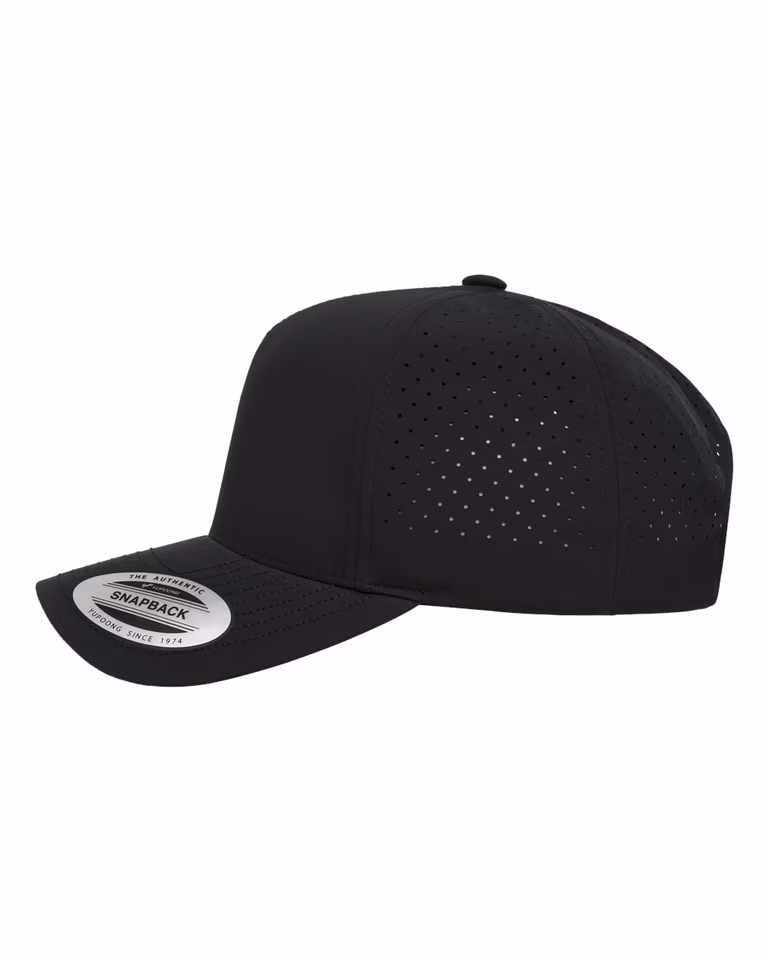 5-Panel Snapback with Perforated Cap in Black — directside
