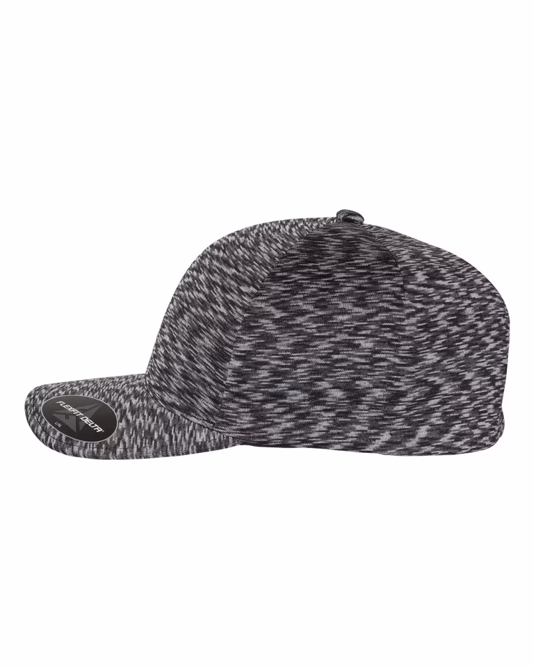 Delta® Seamless Unipanel Cap — Mélange Black